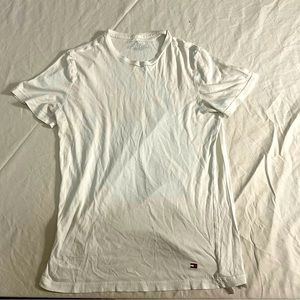 Tommy hilfiger white T-shirt, size woman’s medium